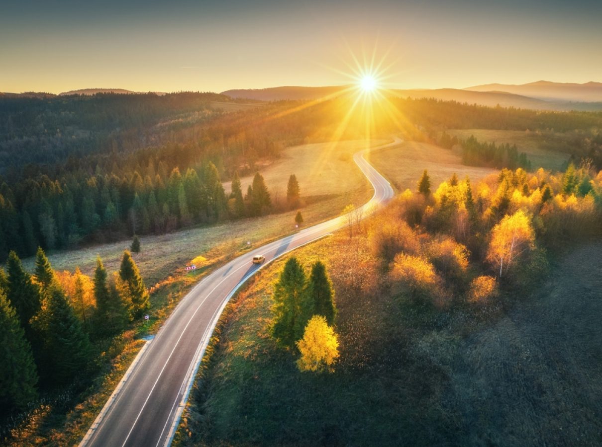 Customer-Journey-Mapping-Is-it-the-beginning-or-the-end-of-your-CX-Strategy-Cemantica-blog-header